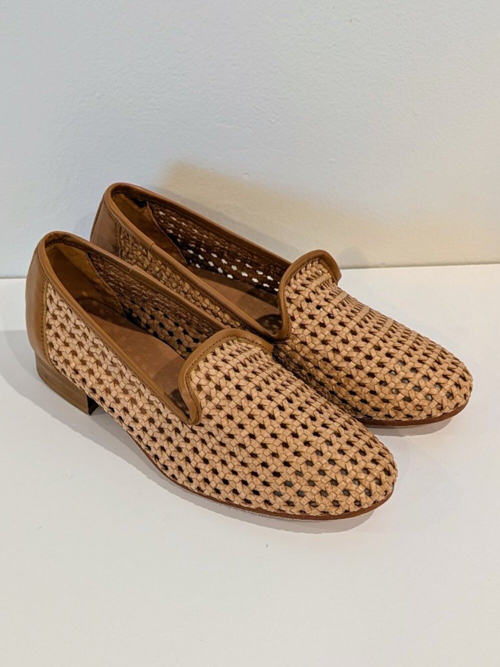 J. MCLAUGHLIN Vachetta Leather Loafers 8 Melva Woven Tan Camel Almond Toe